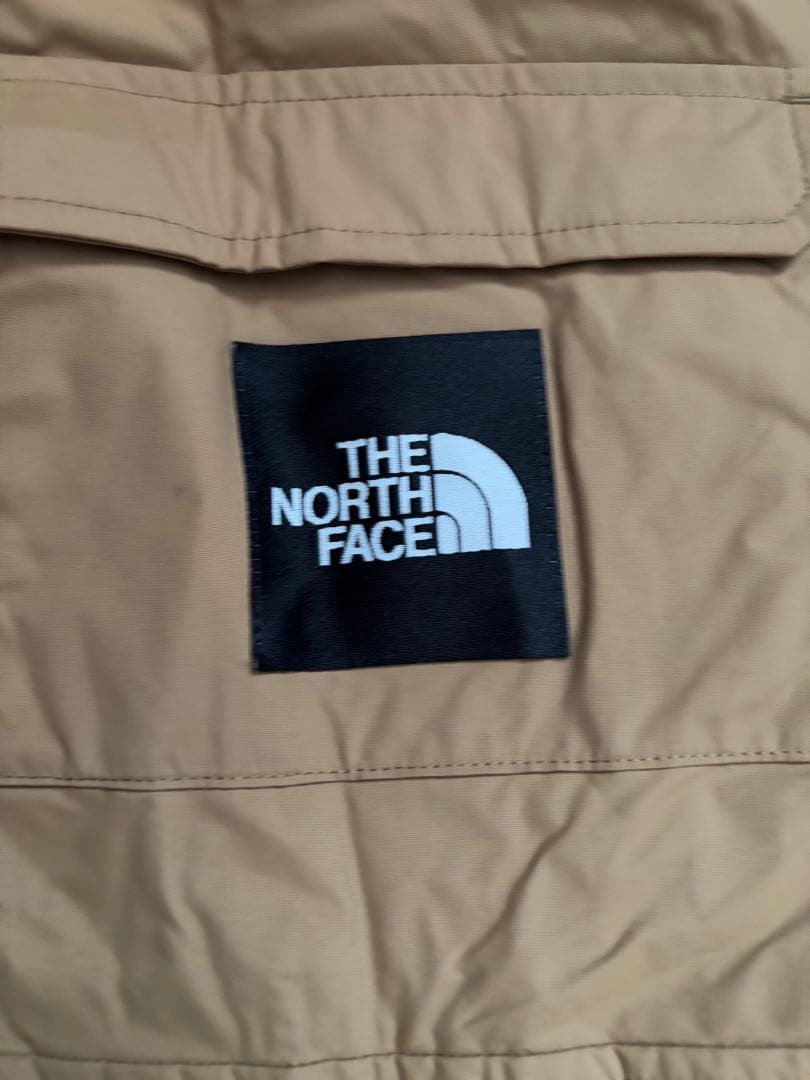 THE NORTH FACE スノーボードウェア 子ども用 ベージュ　男女兼用