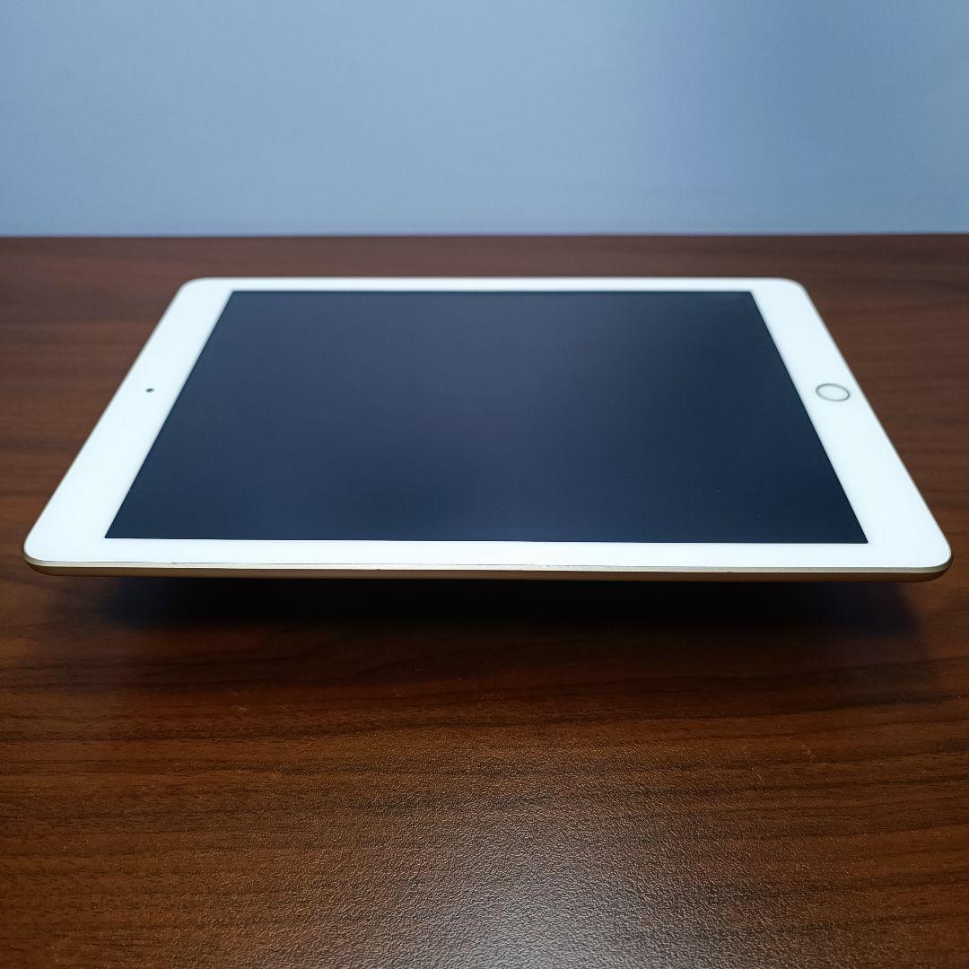 (美品) iPad 9.7 第5世代 WiFi 128GB キーボード付き