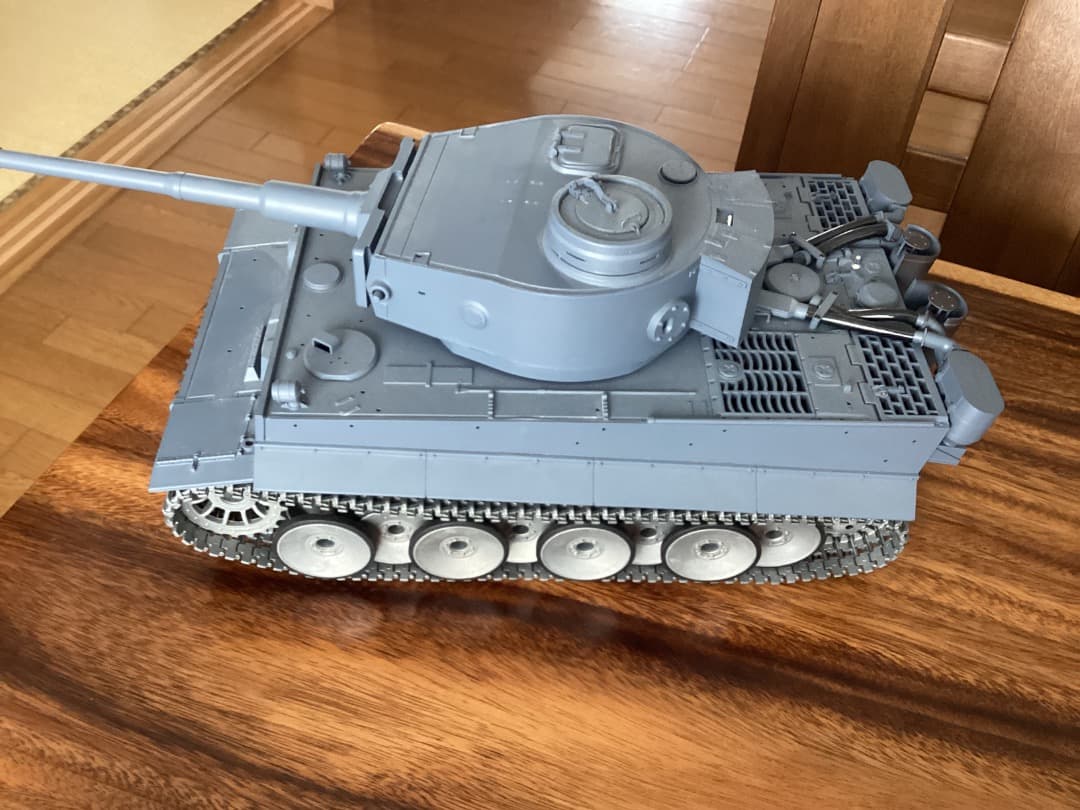 ラジコン戦車　ヘンロン　1/16 タイガーⅠ型　金属キャタ