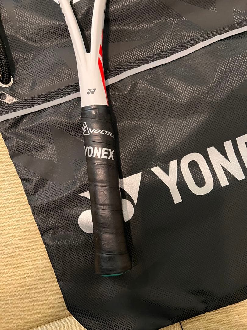 YONEX ヨネックスVOLTRAGE ボルトレイジ 7V