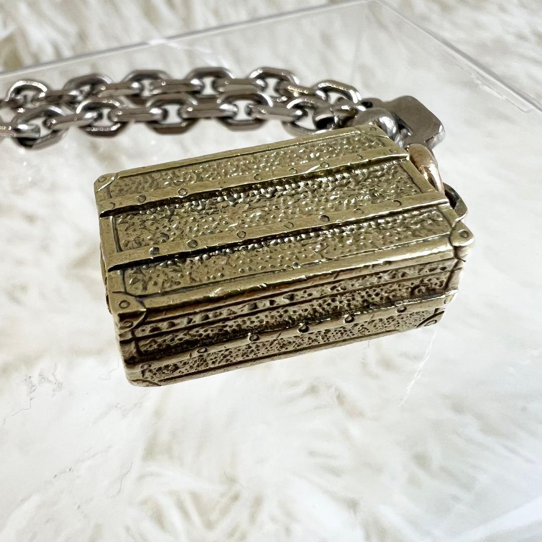【希少】 極美品 LOUIS VUITTON キーホルダー トランク型 LV