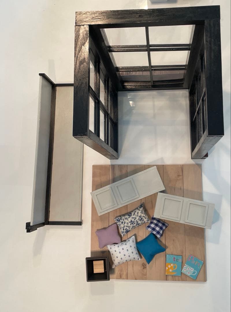 ドールハウス　撮影背景ボード　ハンドメイド　ミニチュア☆コーナールーム＆チェア☆