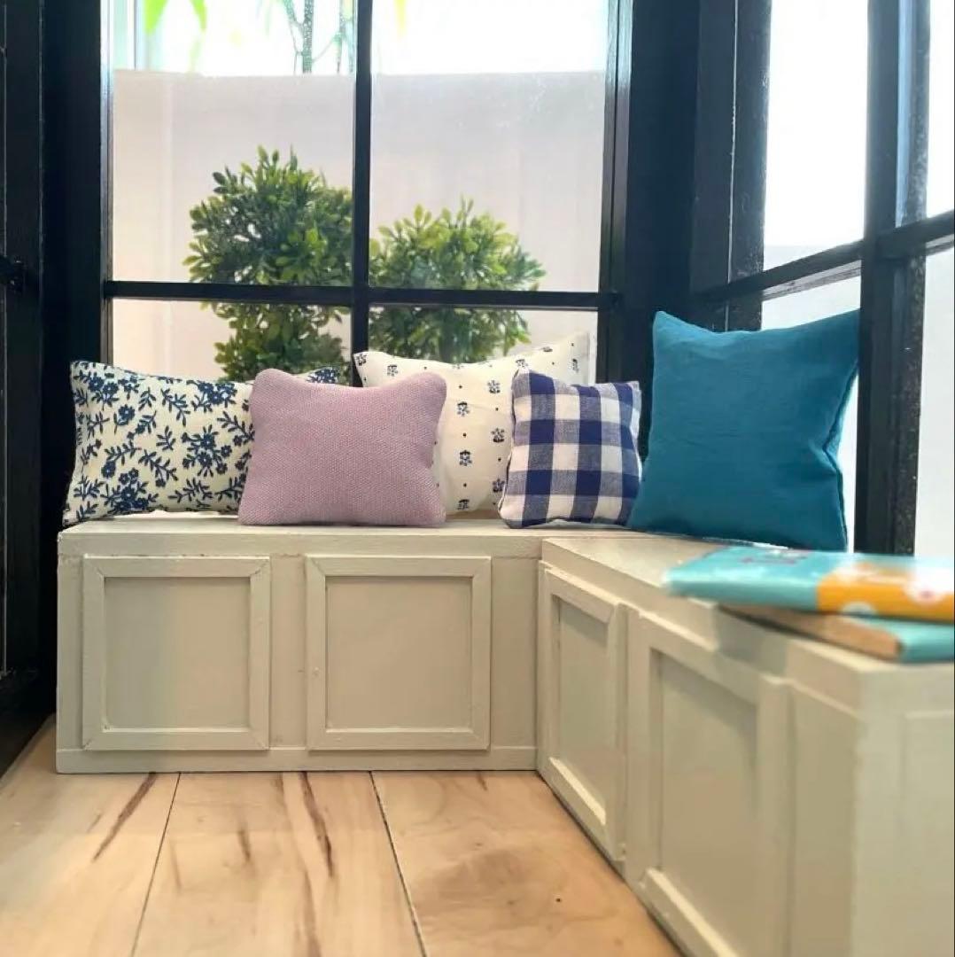 ドールハウス　撮影背景ボード　ハンドメイド　ミニチュア☆コーナールーム＆チェア☆