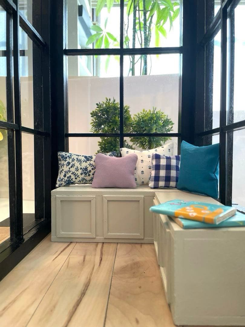 ドールハウス　撮影背景ボード　ハンドメイド　ミニチュア☆コーナールーム＆チェア☆