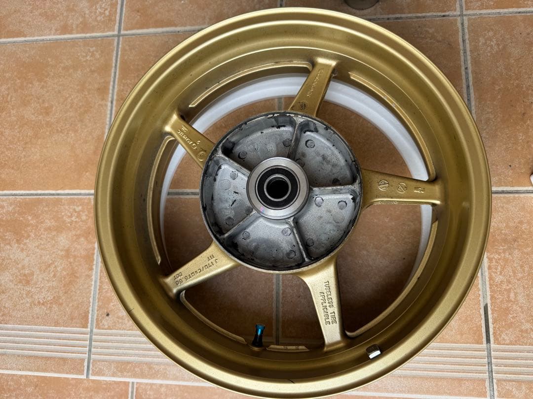 CB1300 ABS フロントホイールのみ付属品あり