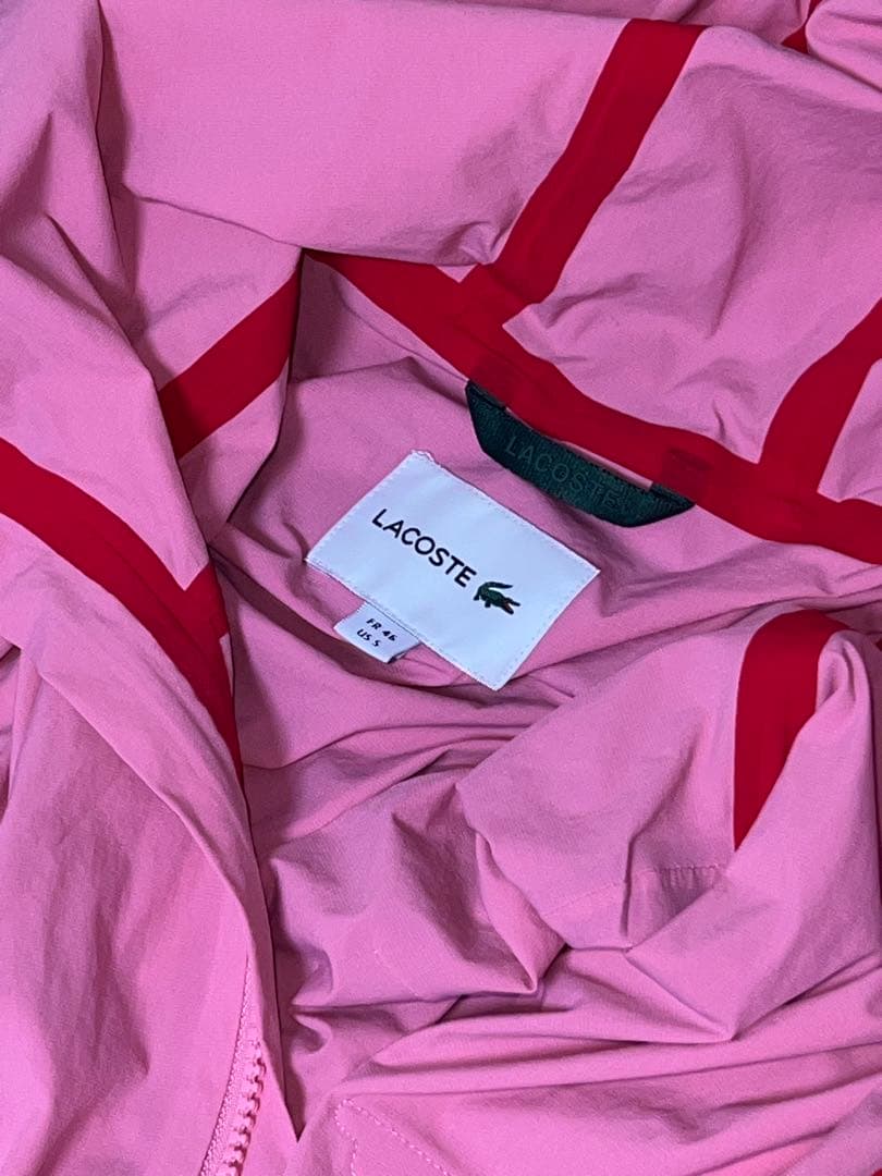 LACOSTE ピンク ウィンドブレーカー フード付き