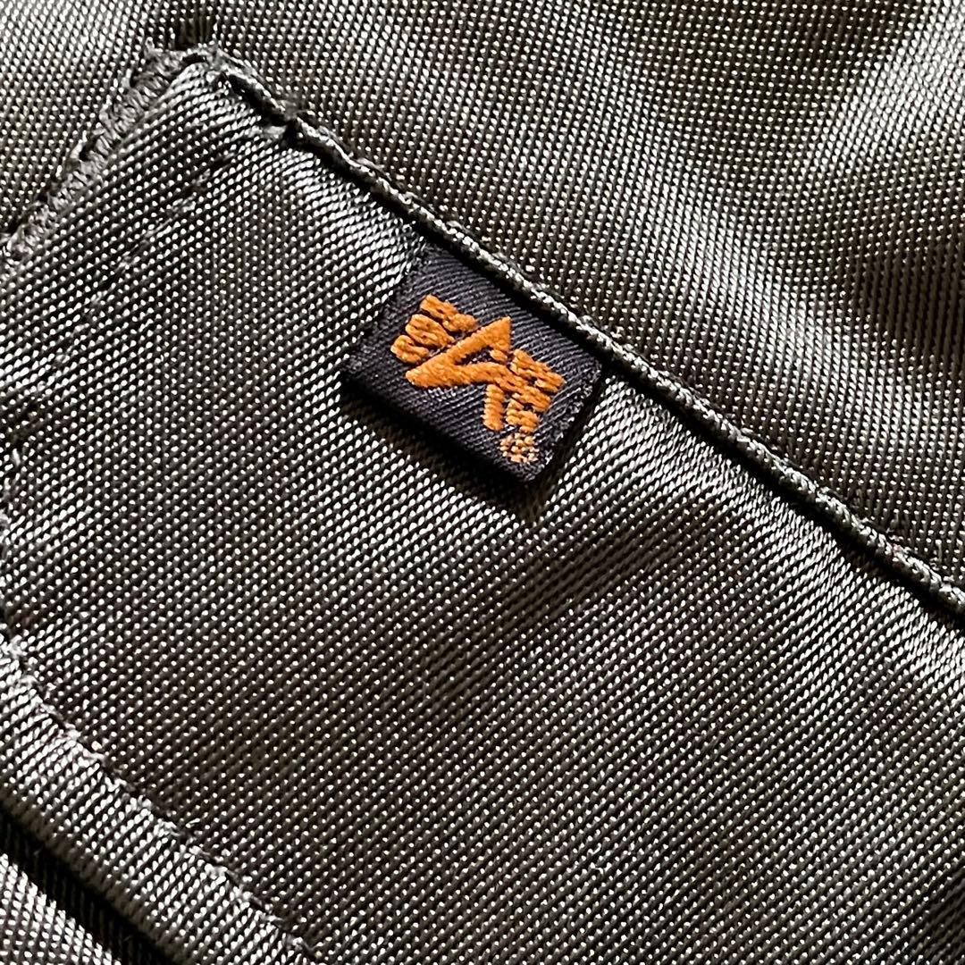 【美品】アルファインダストリーズ LOT.2610 タイタンクロス生地 USA製