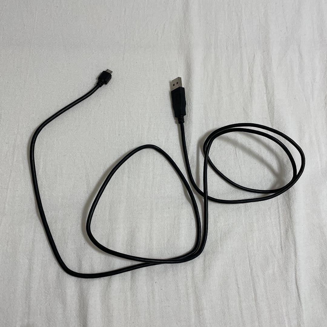 PlayStation 4 本体＋ソフト6本＋コントローラー2つ＋イヤホン