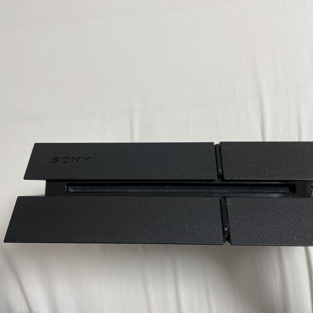 PlayStation 4 本体＋ソフト6本＋コントローラー2つ＋イヤホン