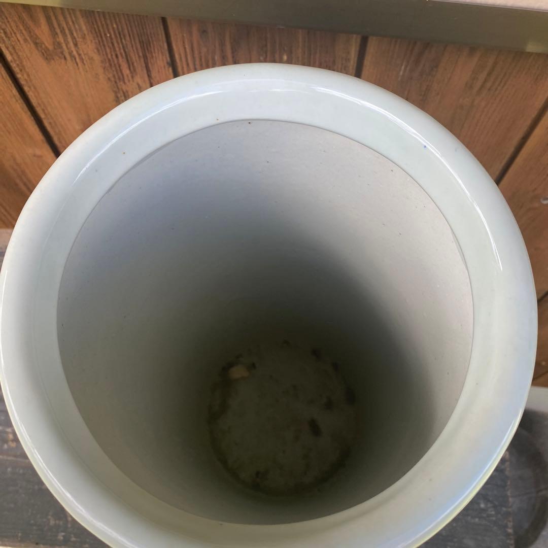 傘立て　染め付け　陶磁器　和風　骨董　青白　うさぎ　松　海