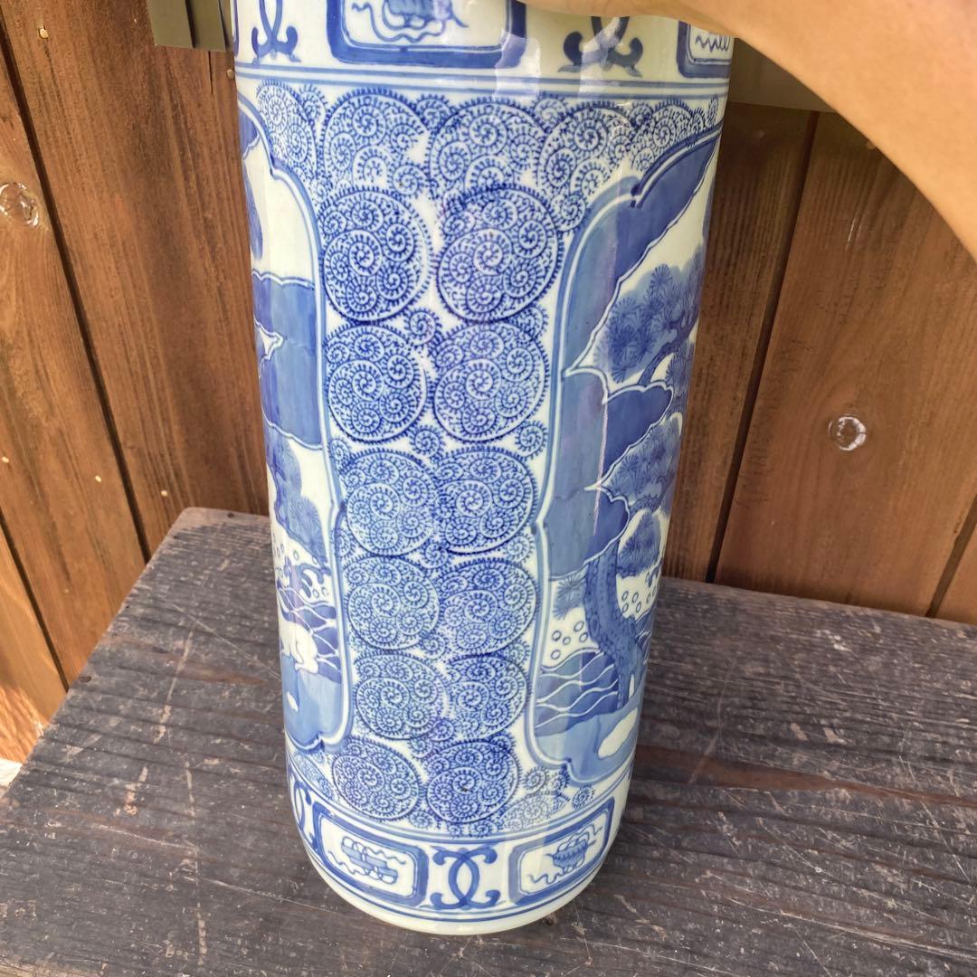 傘立て　染め付け　陶磁器　和風　骨董　青白　うさぎ　松　海