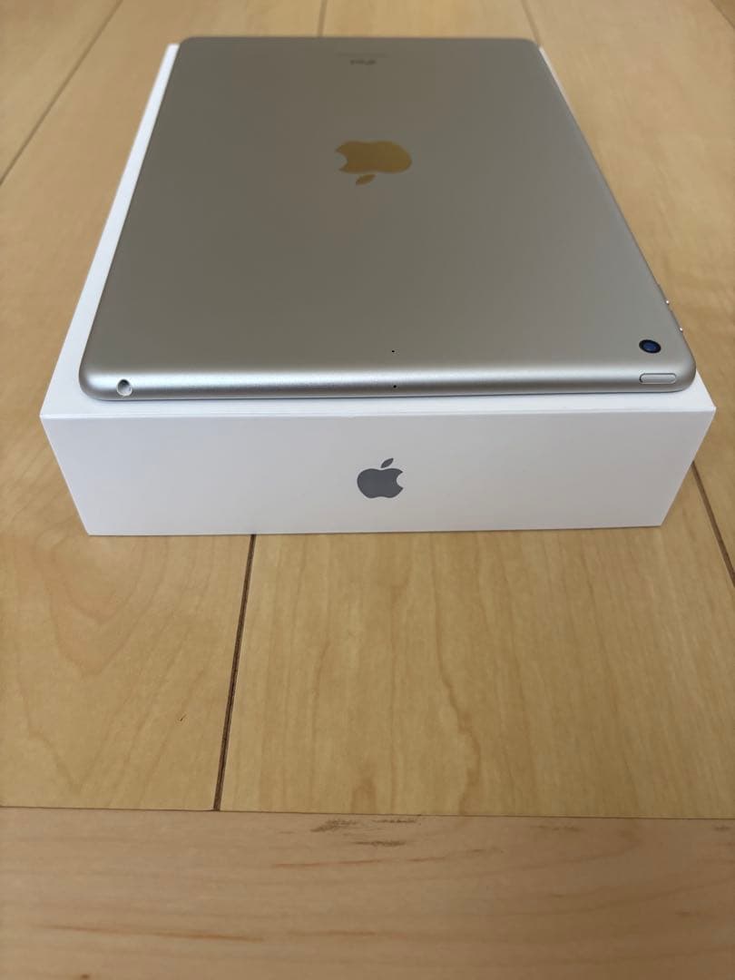 Apple iPad 第9世代 Apple認定整備済製品　Wi-Fi