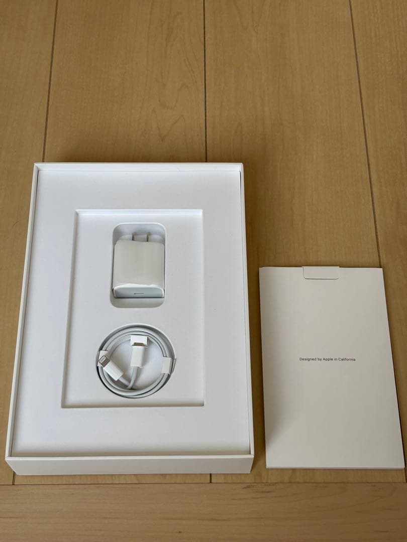 Apple iPad 第9世代 Apple認定整備済製品　Wi-Fi