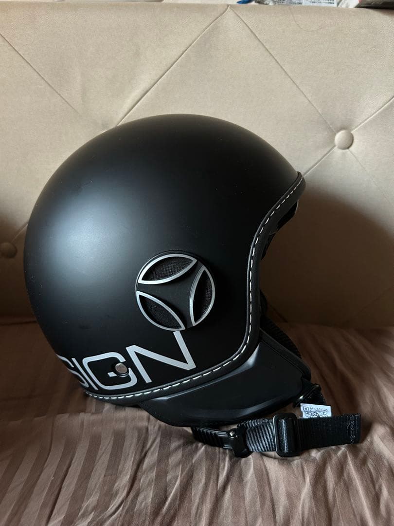 【Totti 】MOMO DESIGN FGTR EVO ヘルメット