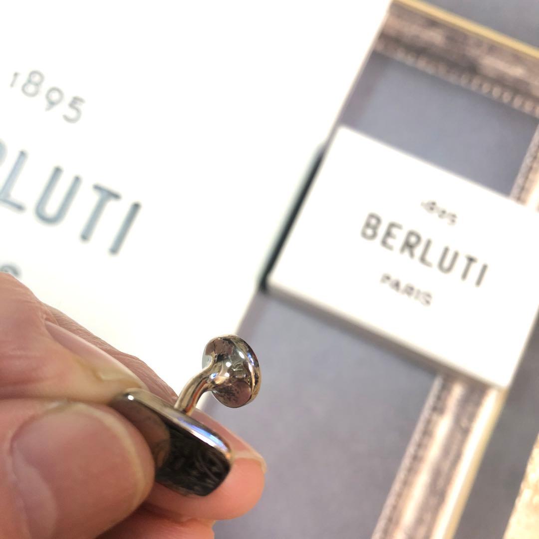 【せるお　美品】BERLUTI カリグラフィーカフリンクス シルバー