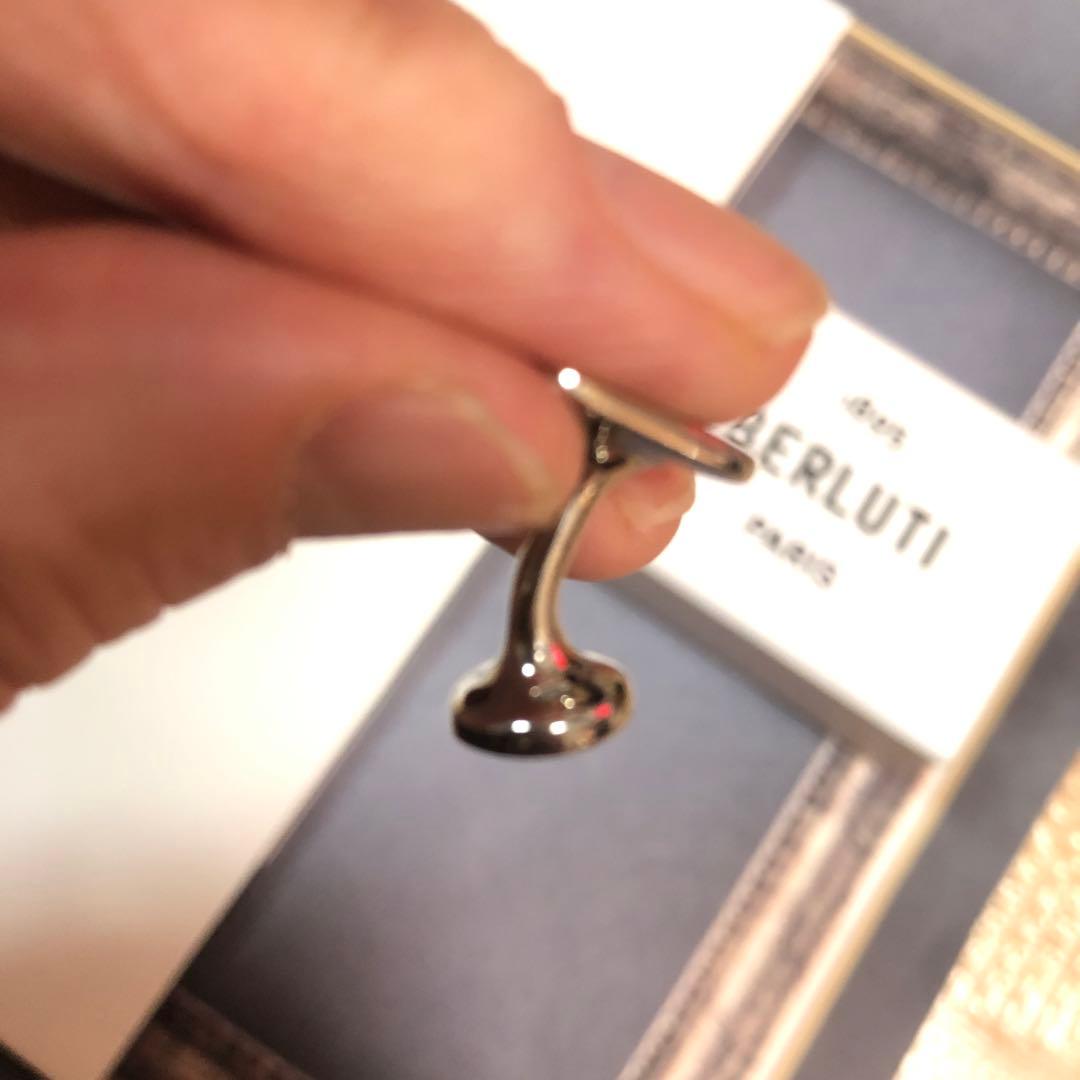【せるお　美品】BERLUTI カリグラフィーカフリンクス シルバー