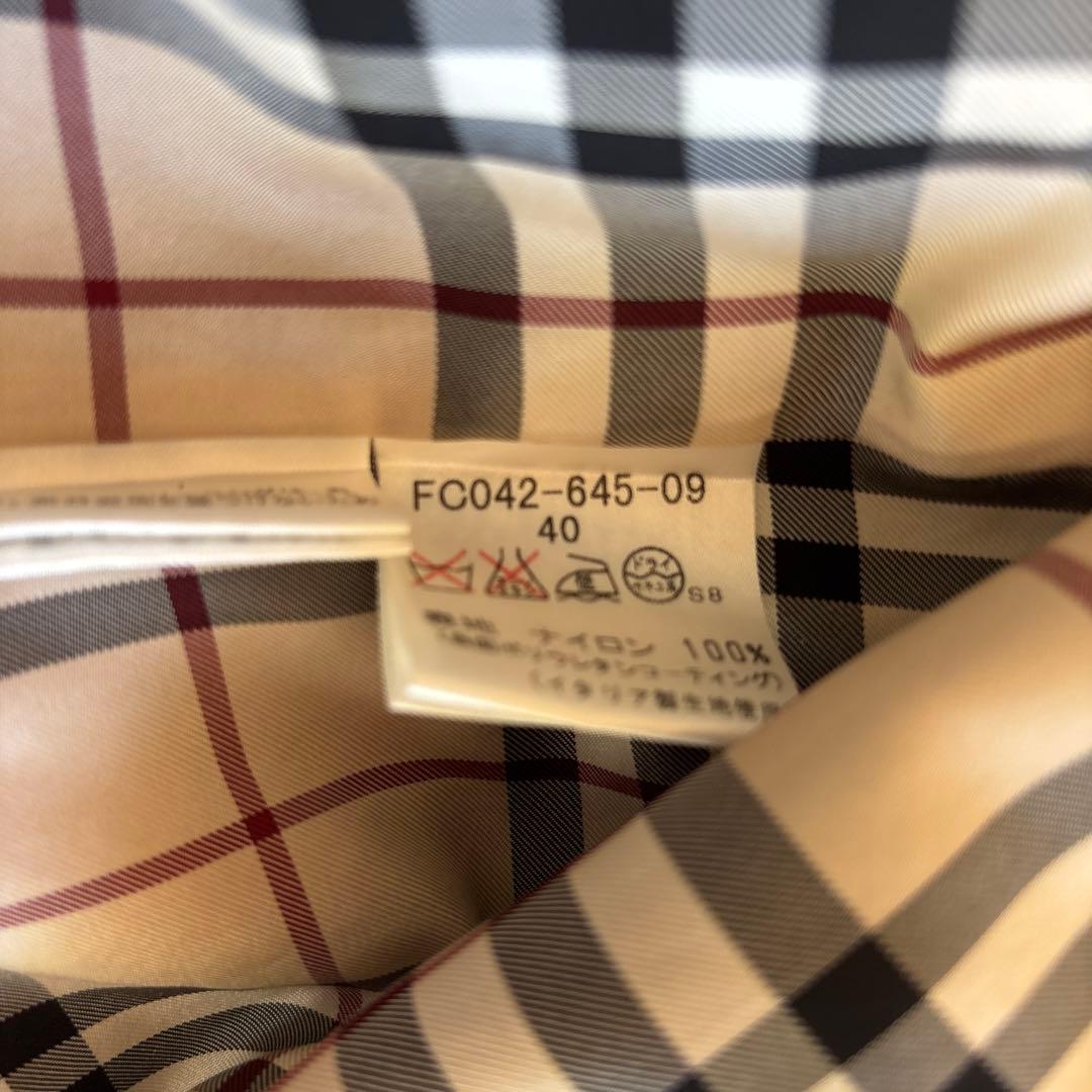 r*o様 バーバリー　フード付きジャンパー　L