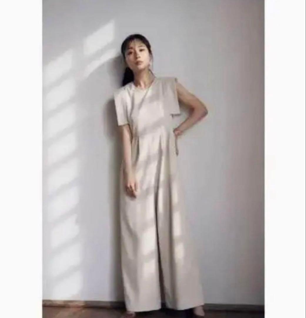 CLANE 田中みな実 オールインワン ホワイトサイズ0