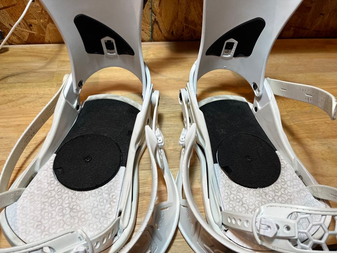 ユニオン　UNION ストラータ　Mサイズ　ホワイト