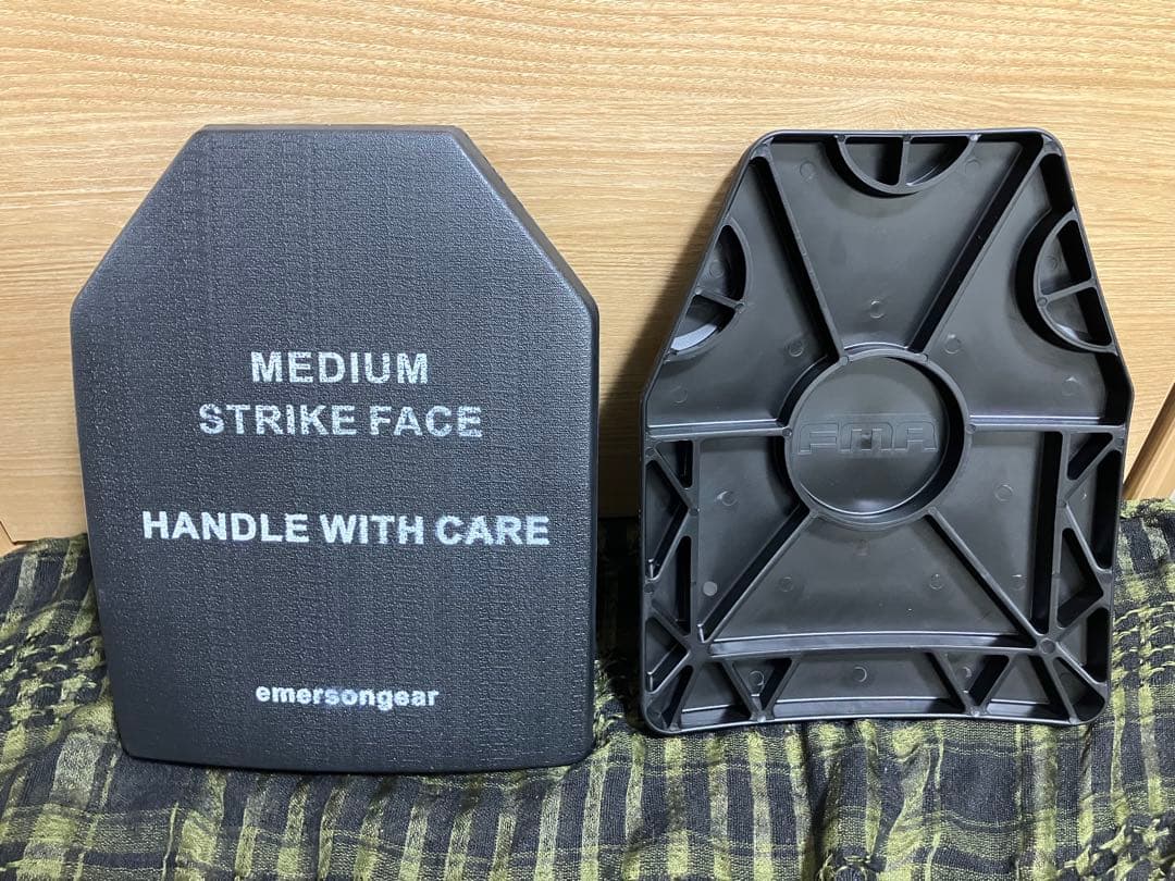 実物プレートキャリア LBT-6094A-QRC RG usmarshal風装備