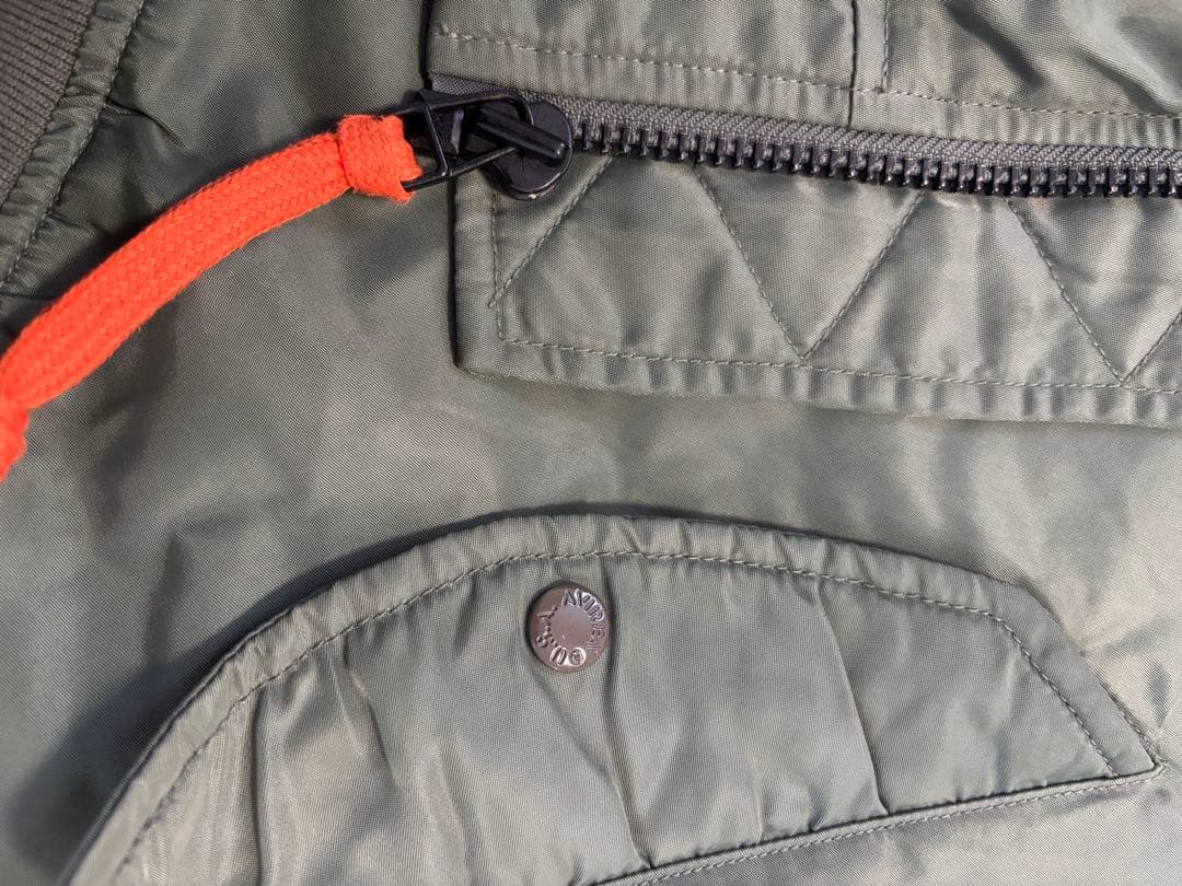 【美品】AVIREX MA-1 フューチャーコマンド リメイク