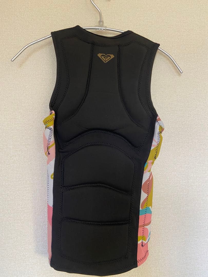 ROXY ノースリーブウェットスーツベストAQUAα Sサイズ