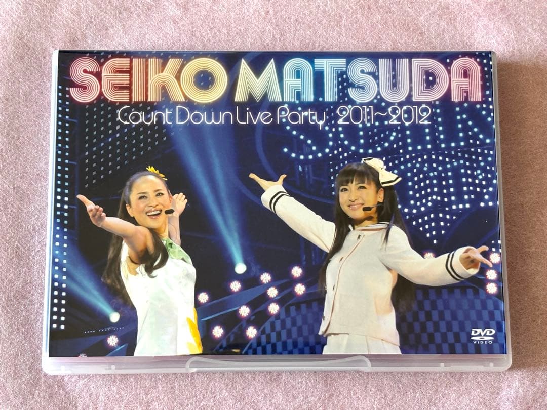 COUNT DOWN 2011〜2012 初回限定盤　松田聖子