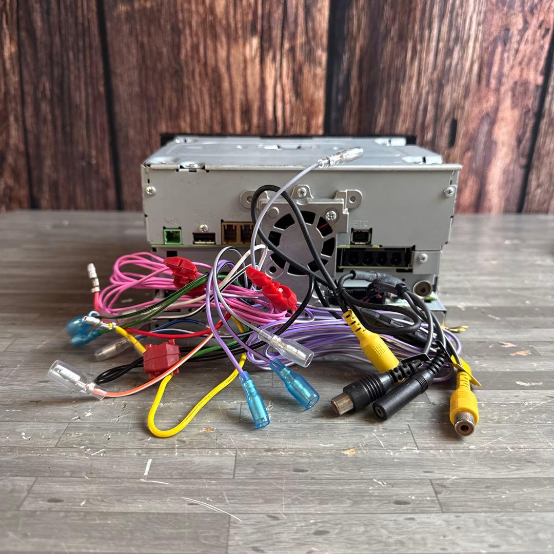 Pioneer カロッツェリア AVIC-CW700 カーナビ