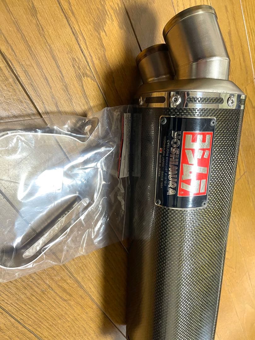 ヨシムラ トライオーバル2エンド カーボン チタン モデル