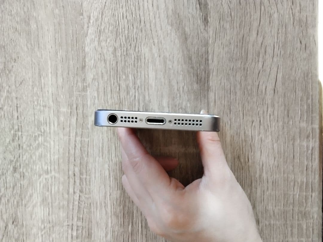 【中古品】iPhone SE 第1世代 64GB スペースグレイ SIMフリー