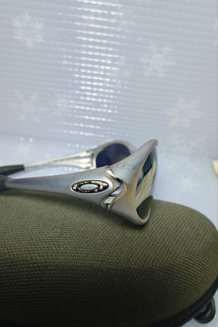 Oakley アイジャケット サングラス シルバー/ブラック