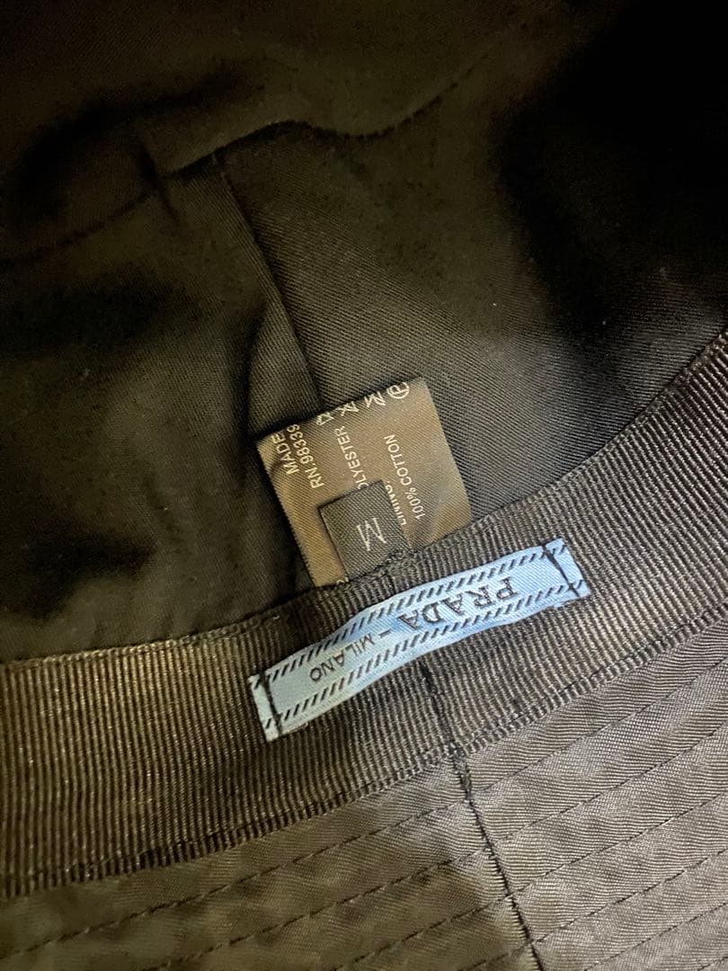 あ*ち様 PRADAのレディースバケットハットです M