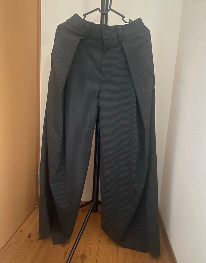 【CS】stripe cross tuck drape slacks(gray)