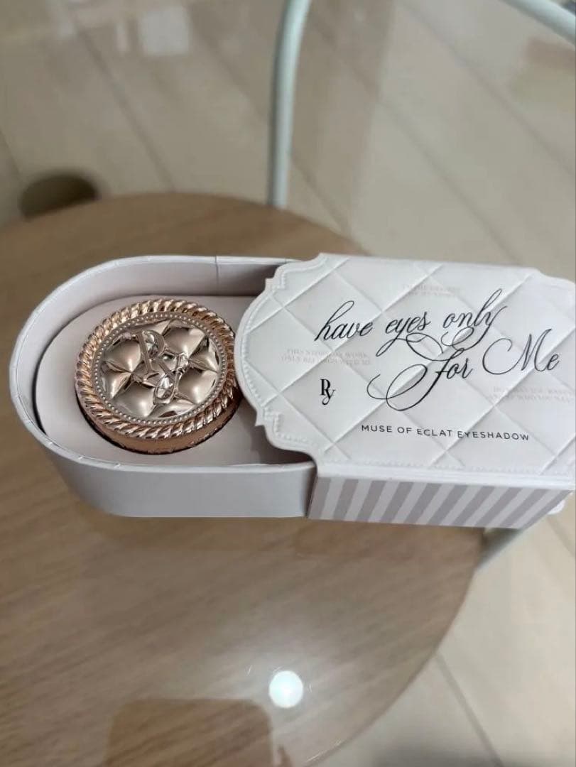 【るん】Peony アイシャドウ4個セット