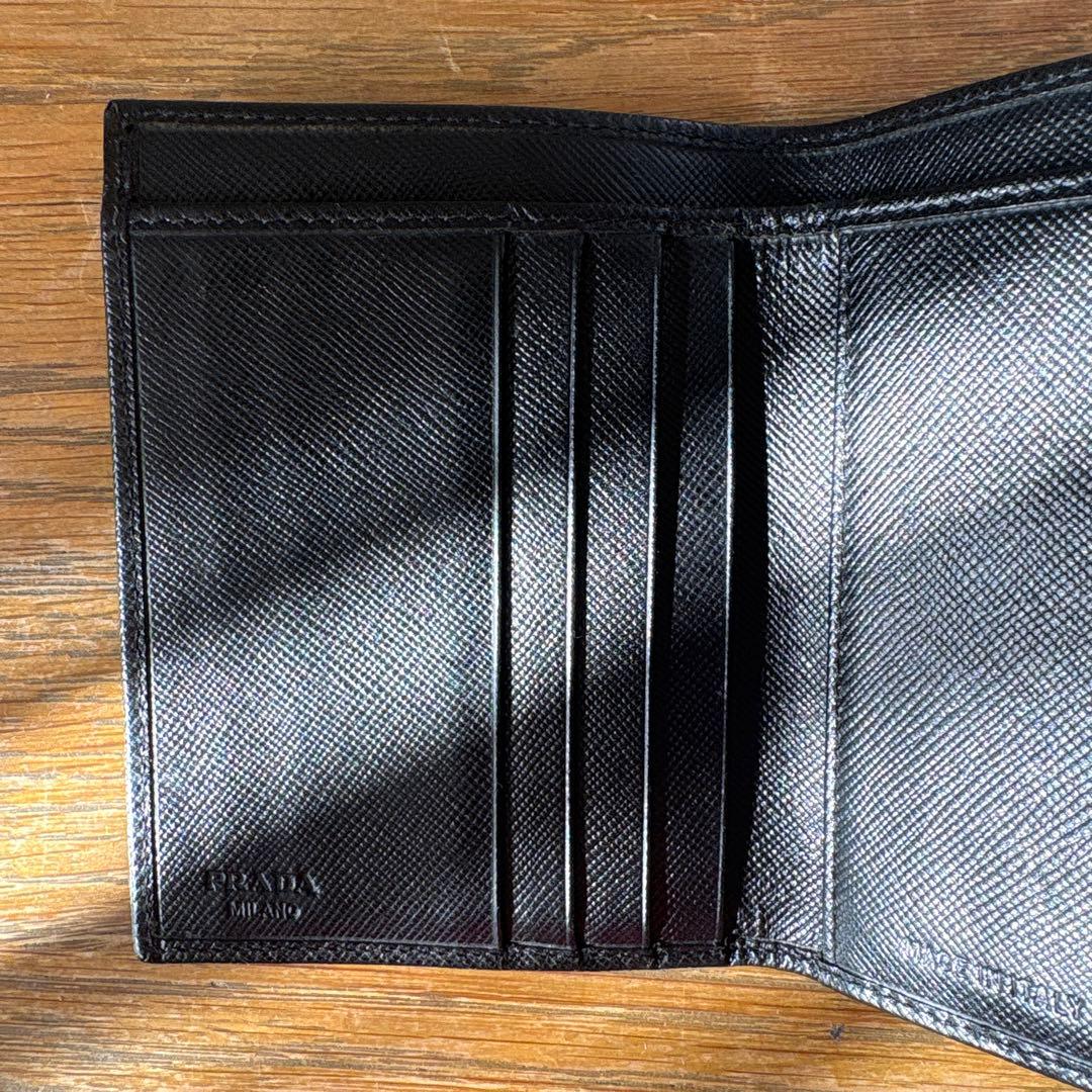 専用PRADA プラダ ブラック 三つ折り財布 サフィアーノレザー