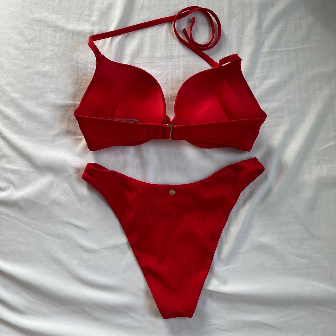 【極美品】Victoria’s Secret ビキニ 赤