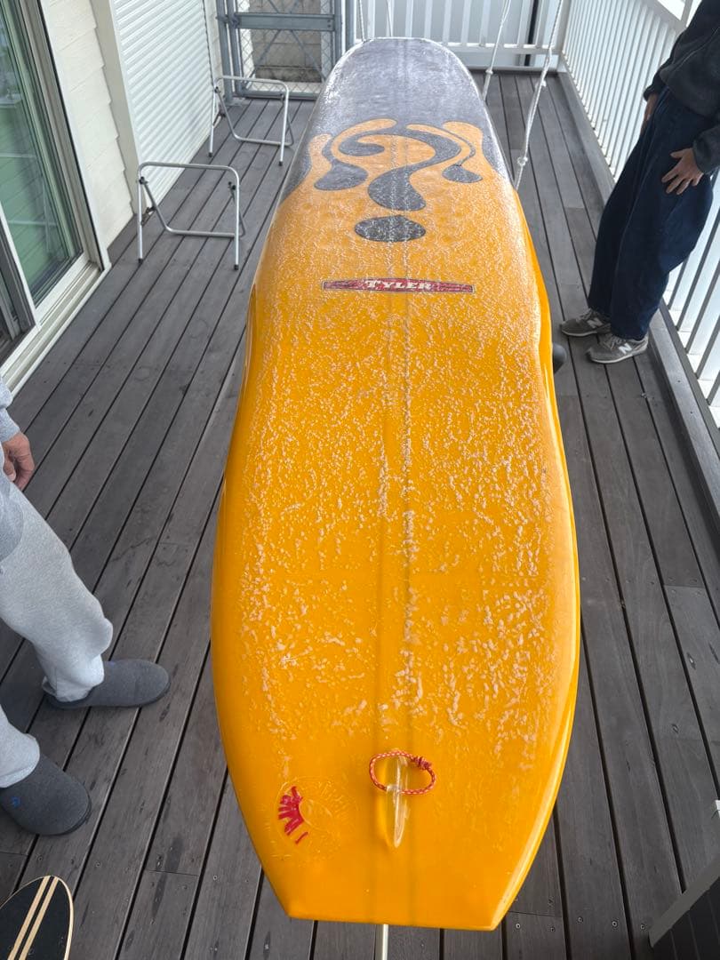 タイラーサーフボード リドラーモデル。