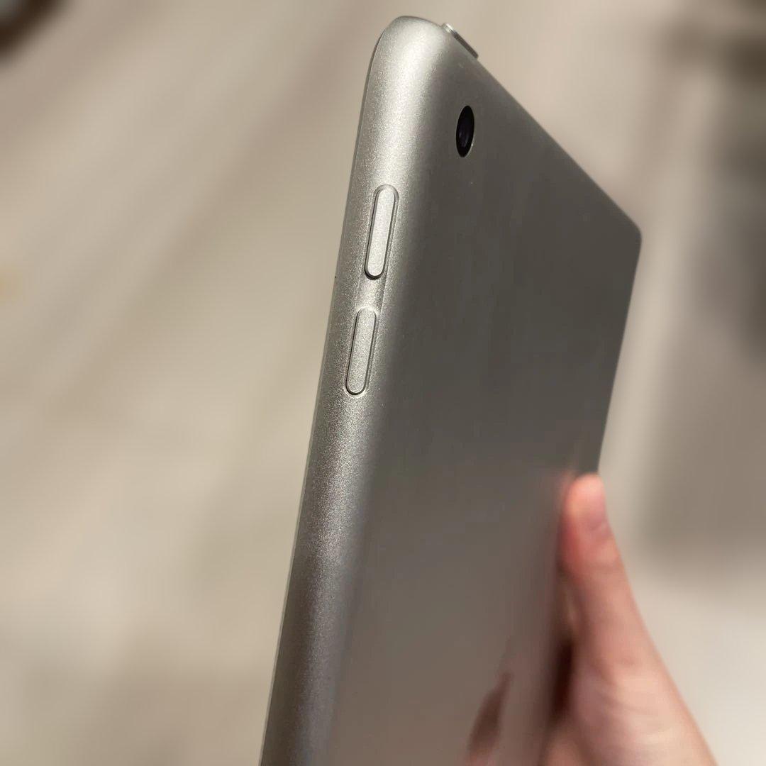 ipad 第8世代　wifi モデル32GB