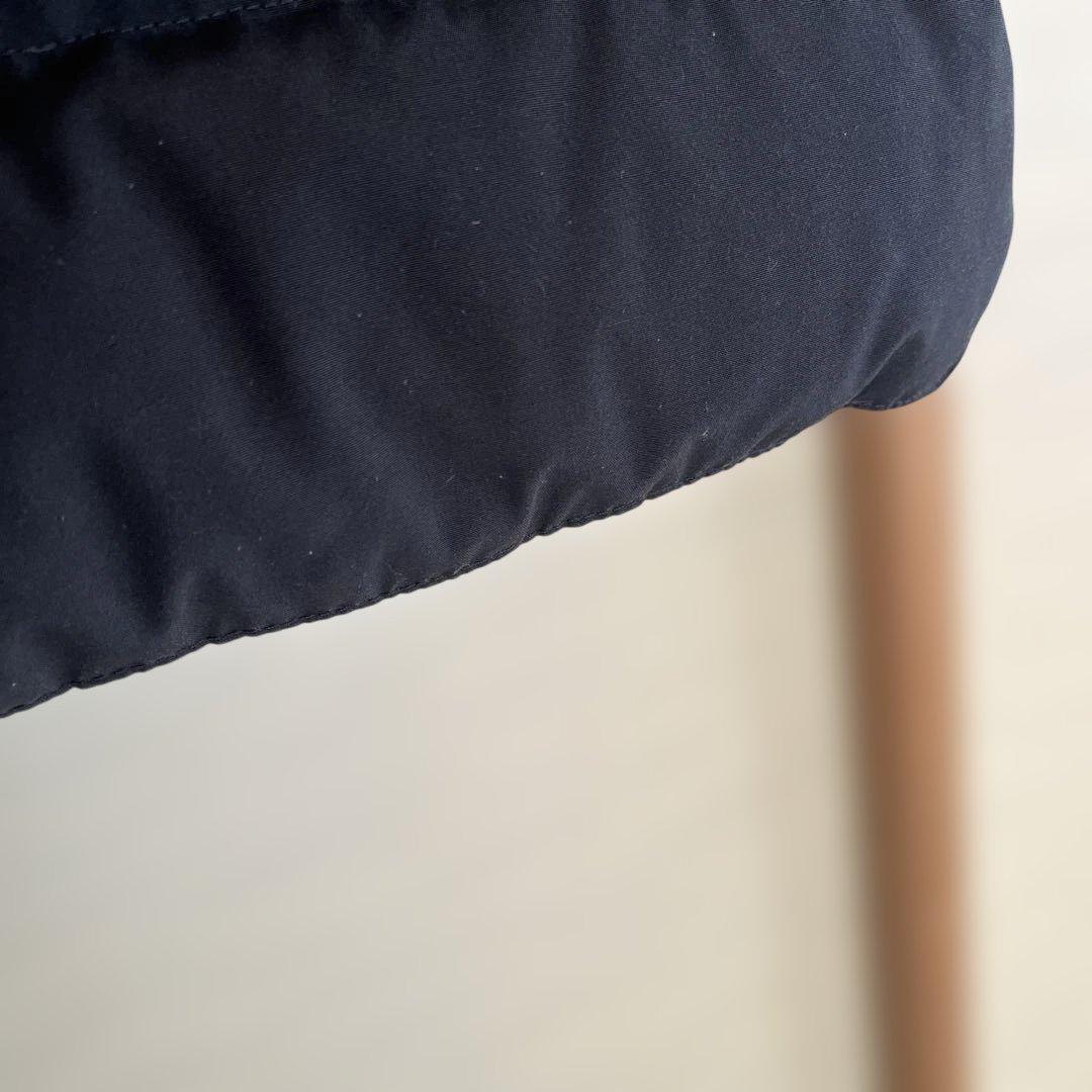 カナダグース　ダウンベスト　ブラック　S　クリーニング済み