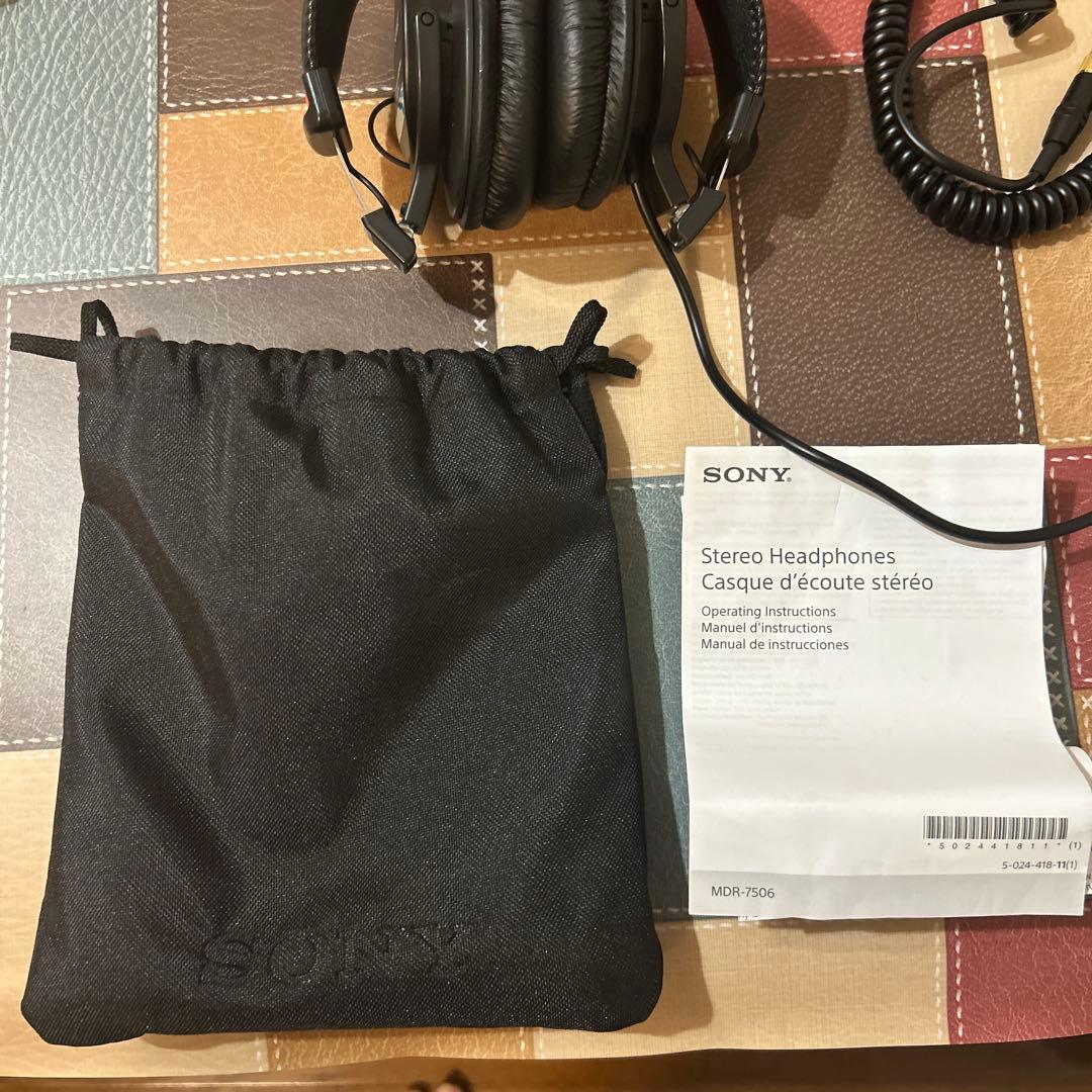 ブラック 有線ヘッドホン コイルケーブル