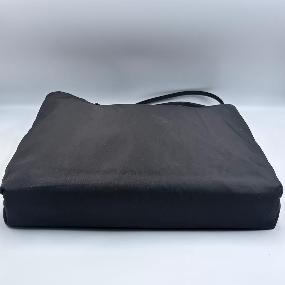 PRADA ナイロン トートバッグ ブラック 三角ロゴ 大容量 ハンドル傷あり