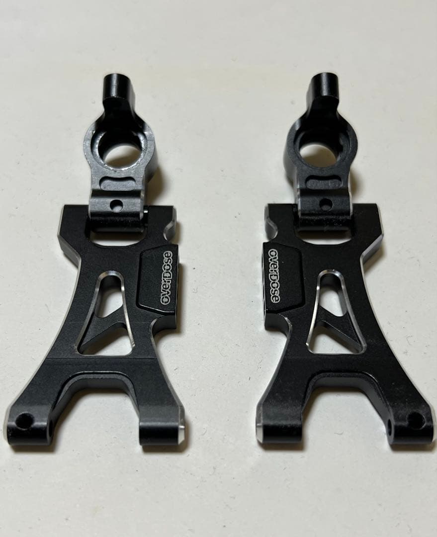 overdoseリヤロア、リヤアップライト、リヤアクスル