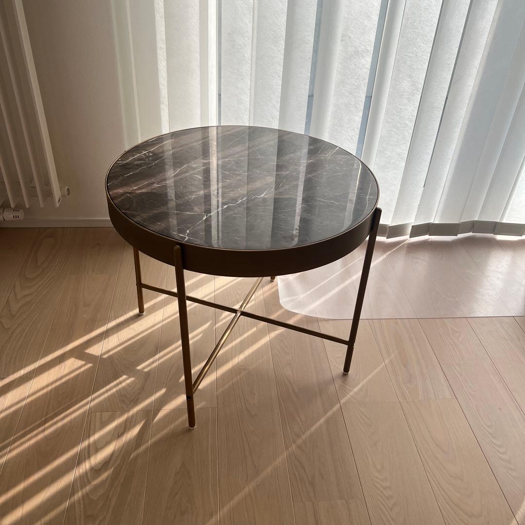 60cm大理石円形テーブル　脚ブロンズゴールド