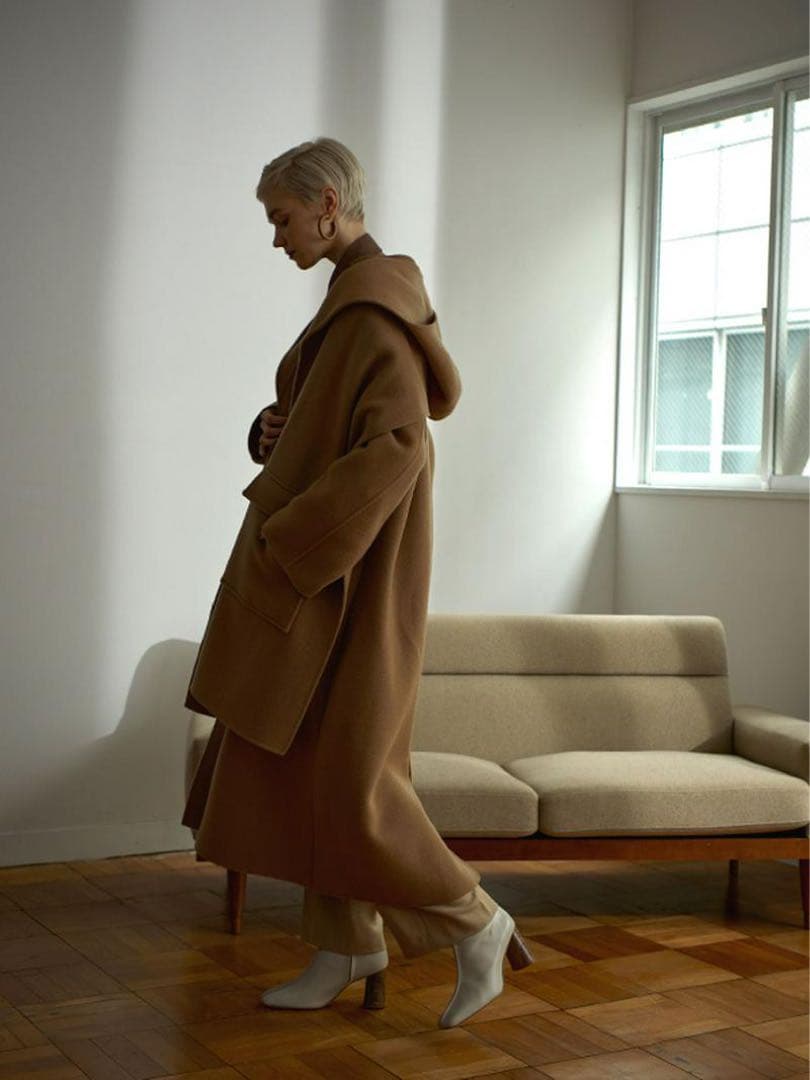 【ETRE TOKYO】 リバーロングフーディーストールコート(キャメル)