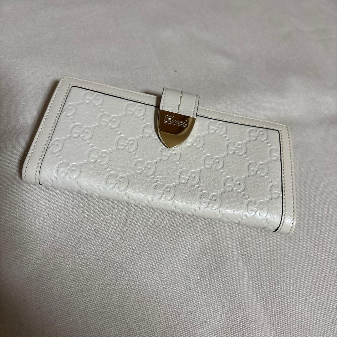 GUCCI グッチ GGシマレザー アイボリー　Ｗホックタイプ　保存袋・箱付き