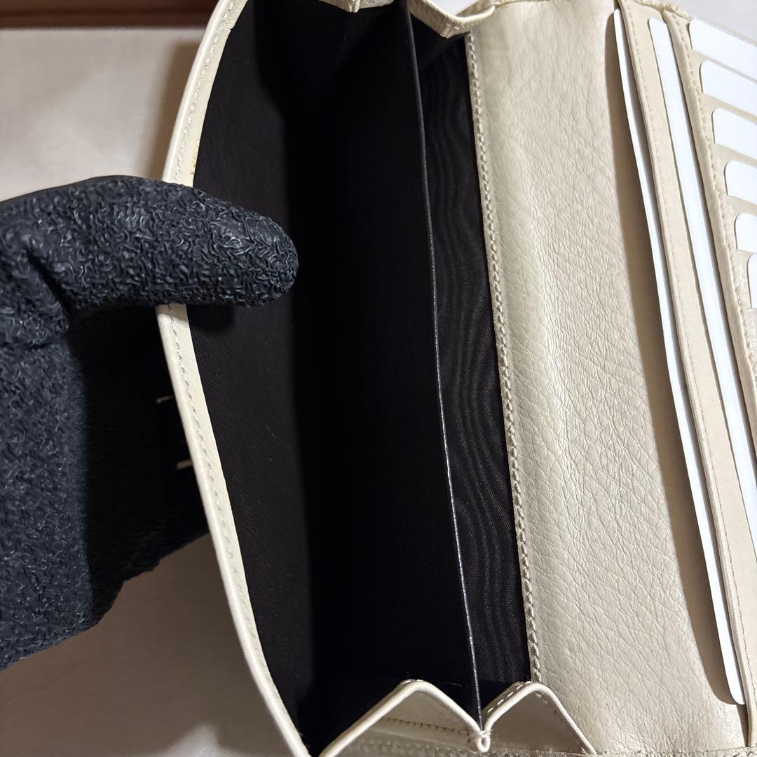 GUCCI グッチ GGシマレザー アイボリー　Ｗホックタイプ　保存袋・箱付き