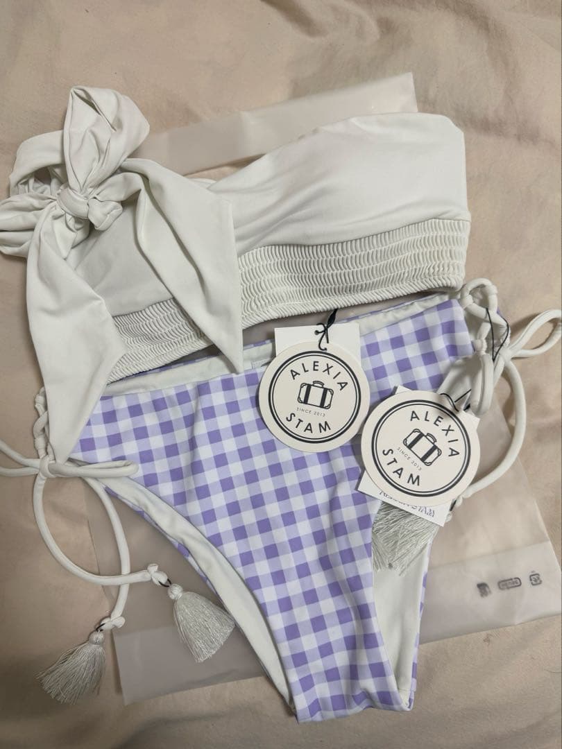 ALEXIA STAM 水着 ビキニ アリシアスタン 中町綾