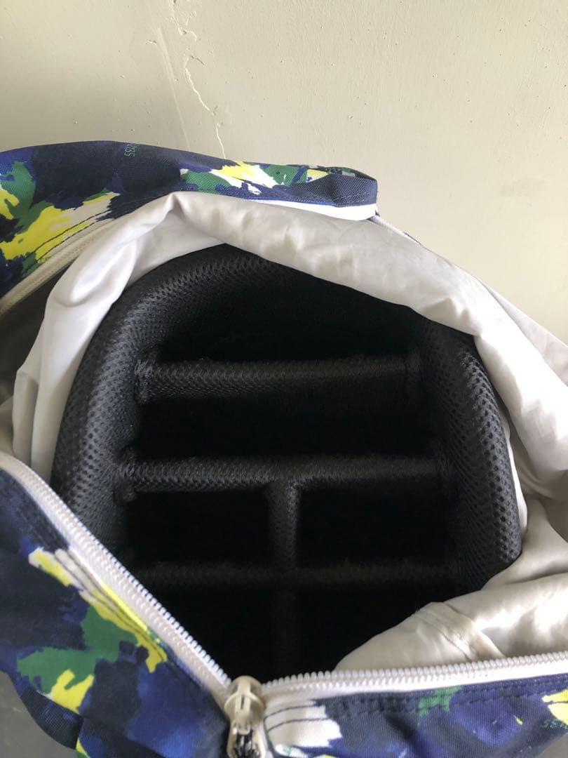 New Balance フラワーパターン キャディバッグ