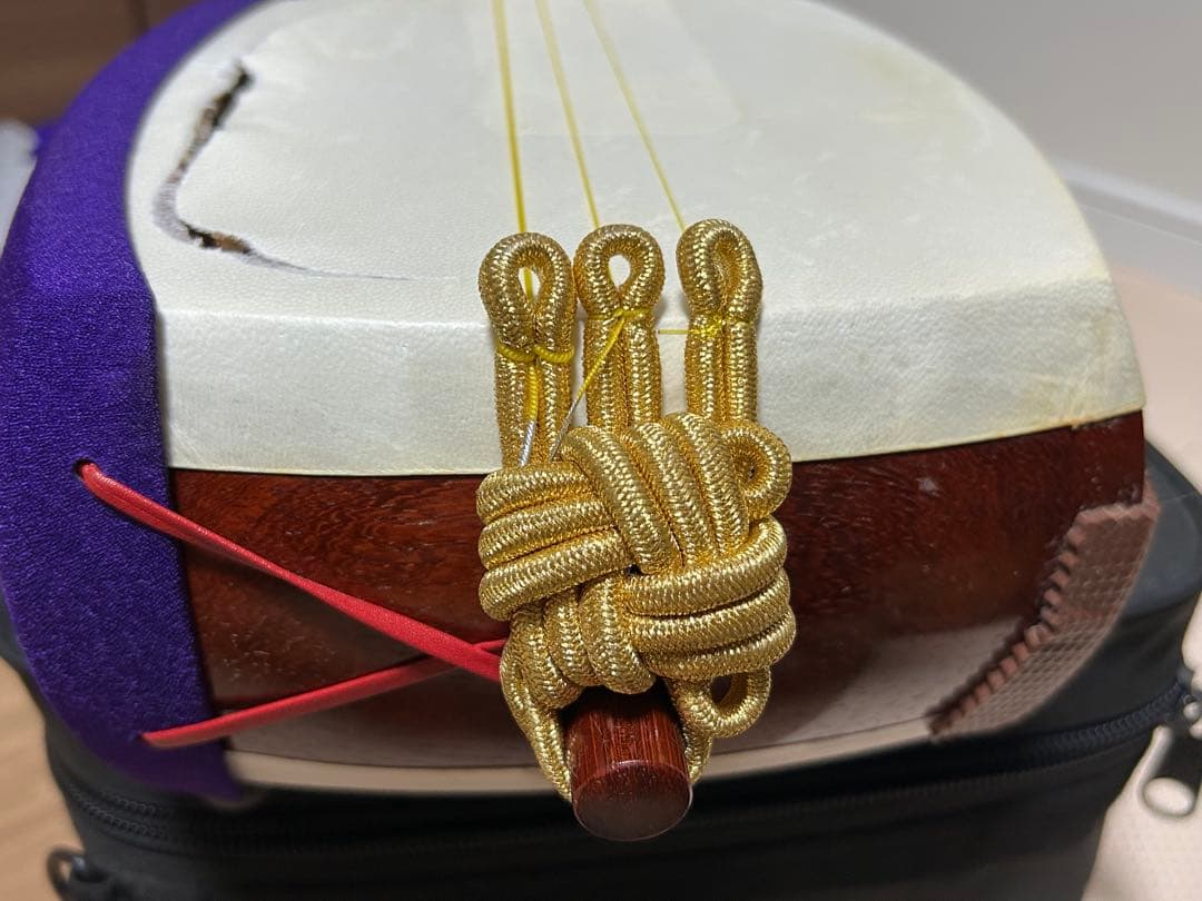 津軽三味線　太棹　銀河印　バチ・セミハードケース付