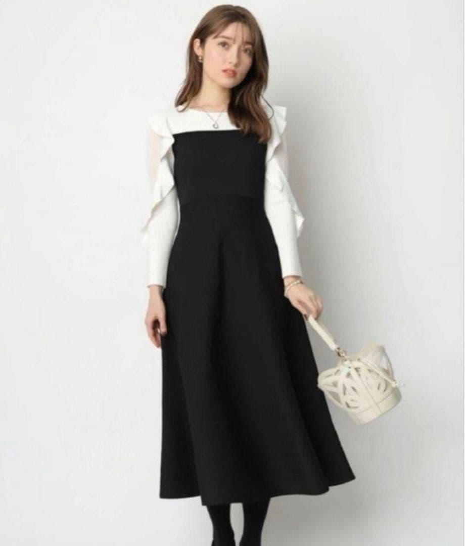 アプワイザーリッシェ　袖フリルビスチェワンピース